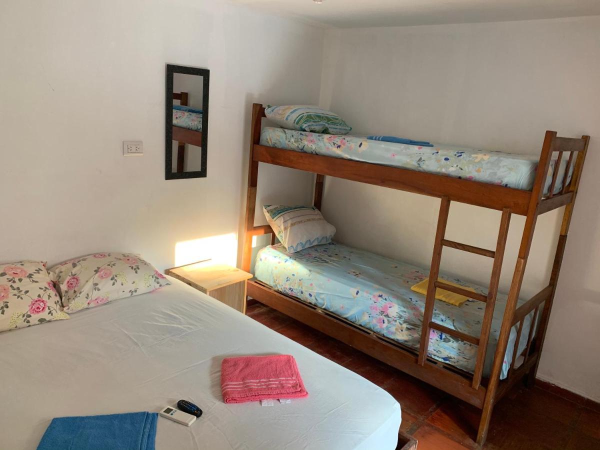 Litt Iguazu Hostal Puerto Iguazu Bagian luar foto